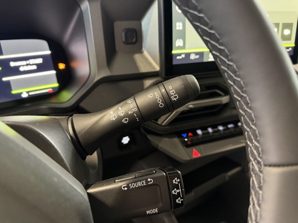 Dacia Bigster Exposé-Bild 20