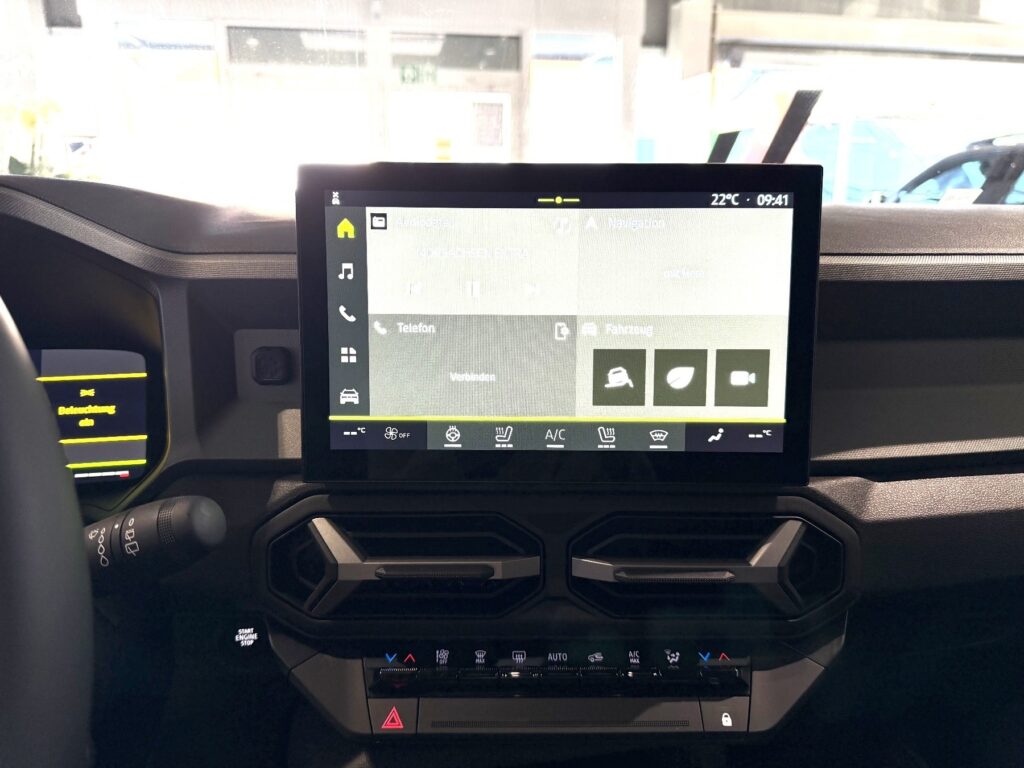 Dacia Bigster Exposé-Bild 26