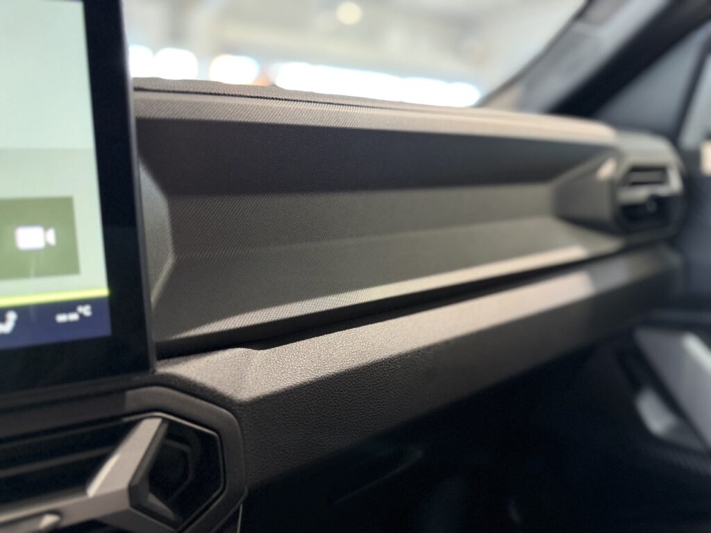 Dacia Bigster Exposé-Bild 33