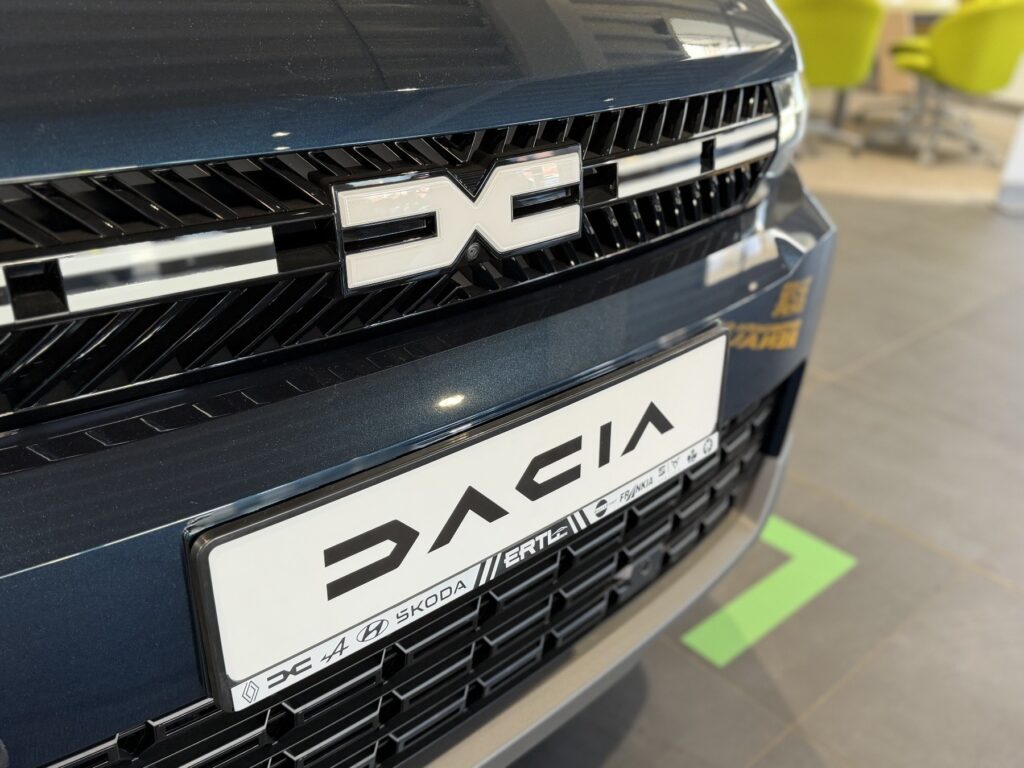 Dacia Bigster Exposé-Bild 40