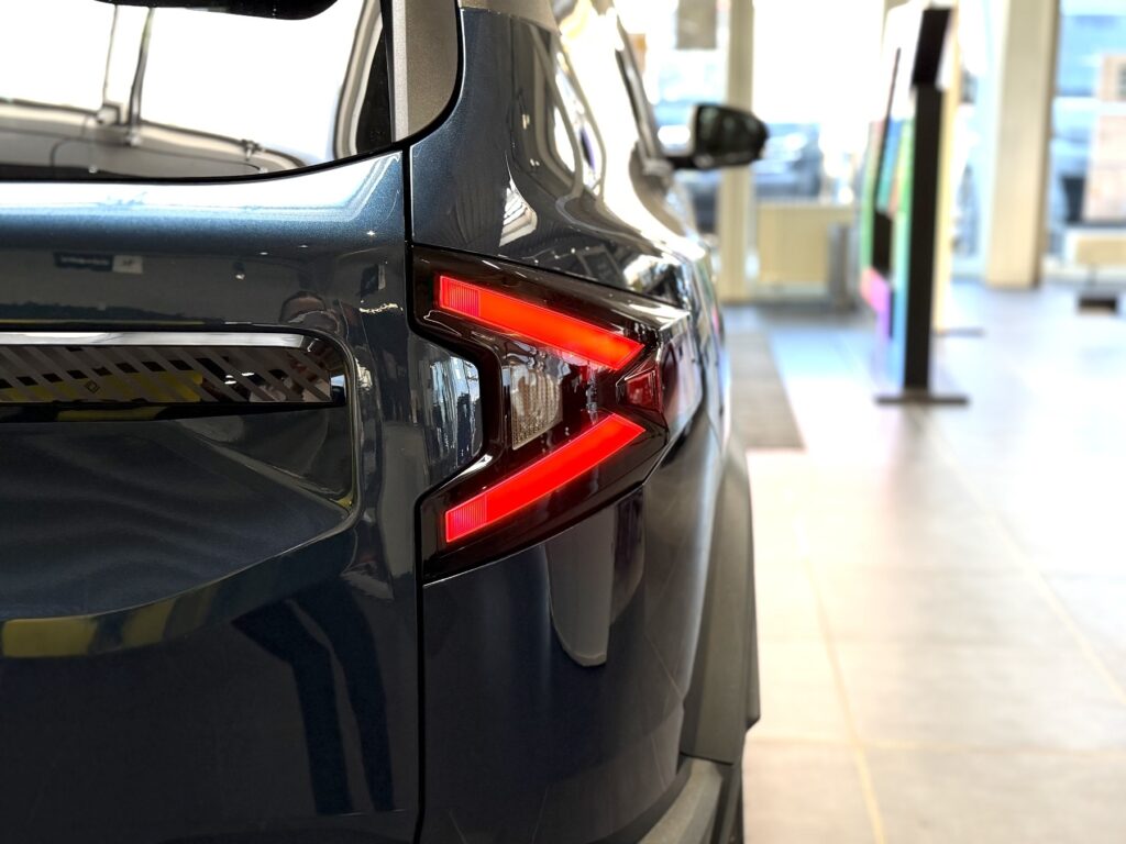 Dacia Bigster Exposé-Bild 45