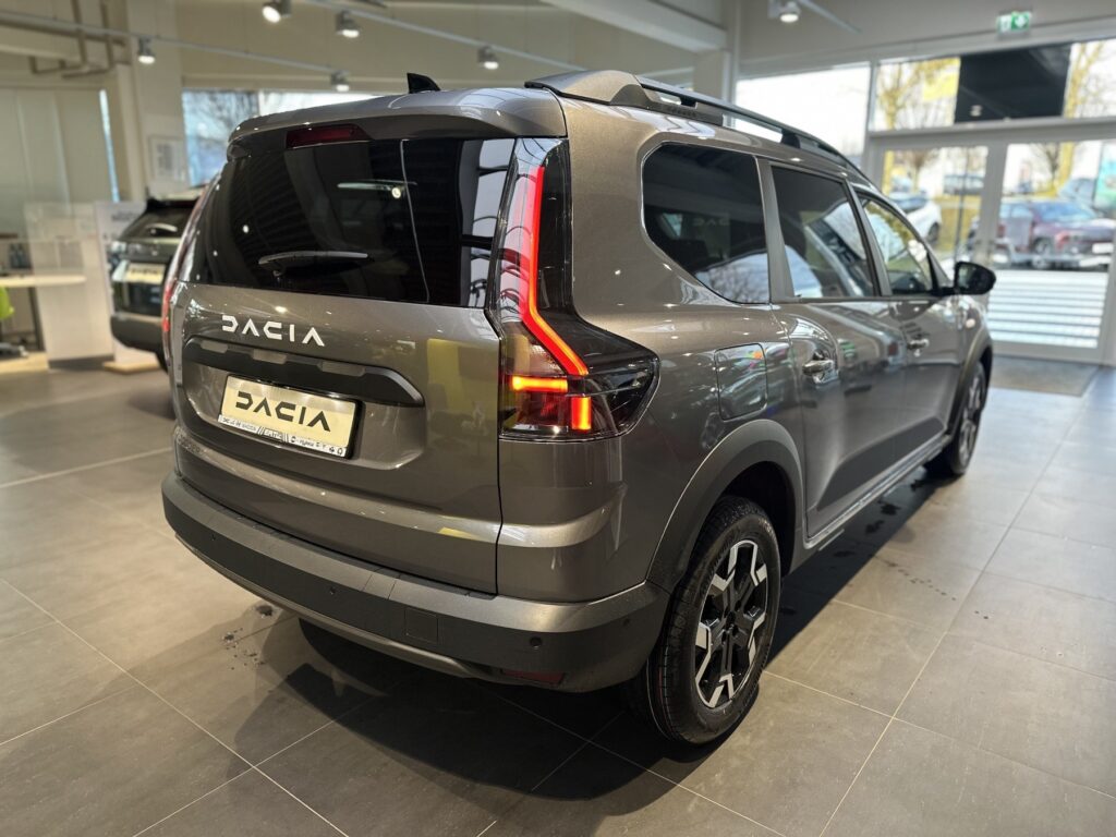 Dacia Jogger Exposé-Bild 11