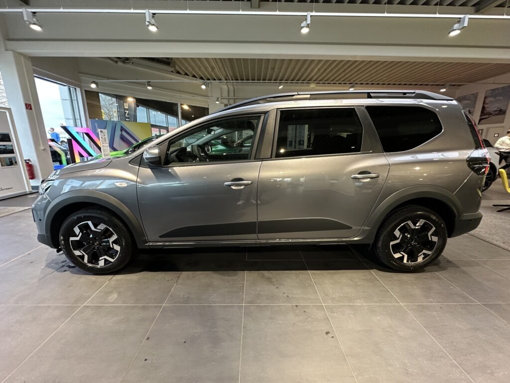 Dacia Jogger Exposé-Bild 16