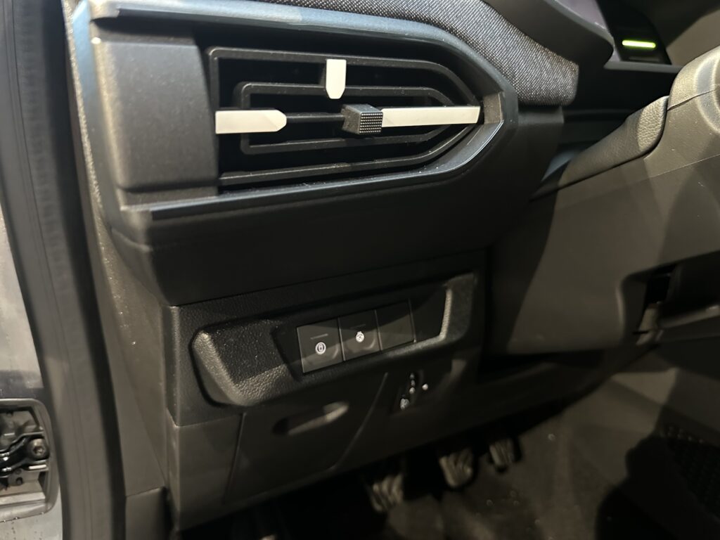 Dacia Jogger Exposé-Bild 30