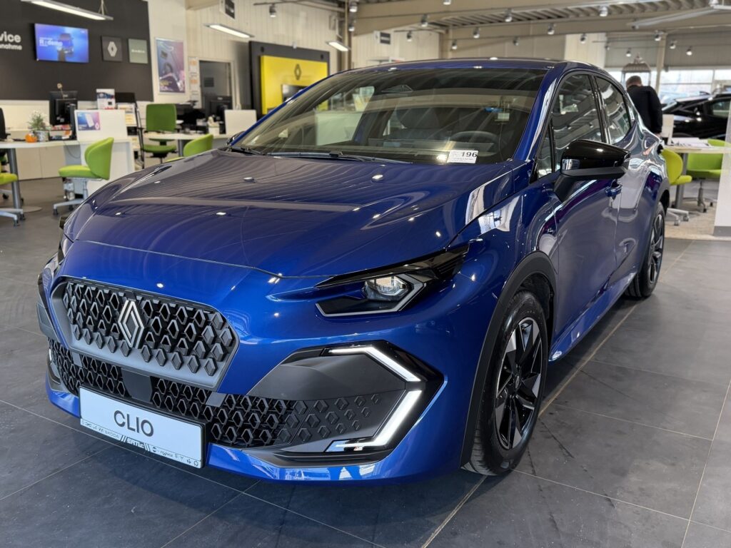 Renault Clio Exposé-Bild 1
