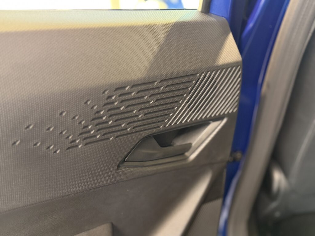 Renault Clio Exposé-Bild 34