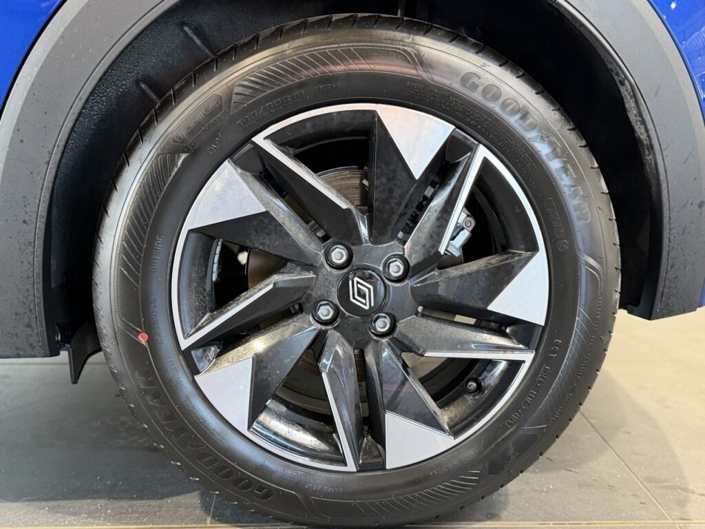 Renault Clio Exposé-Bild 50