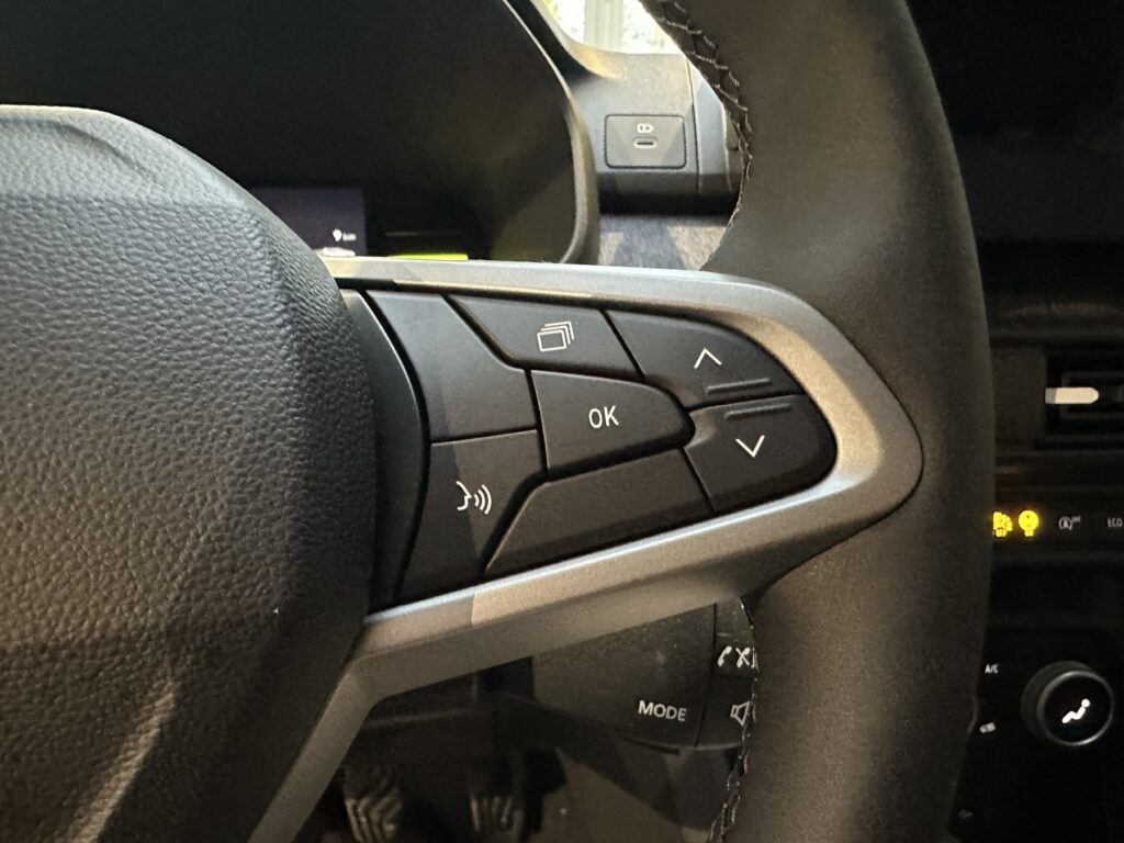 Dacia Jogger Exposé-Bild 35