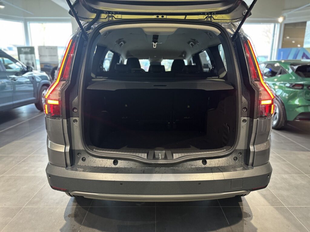 Dacia Jogger Exposé-Bild 49