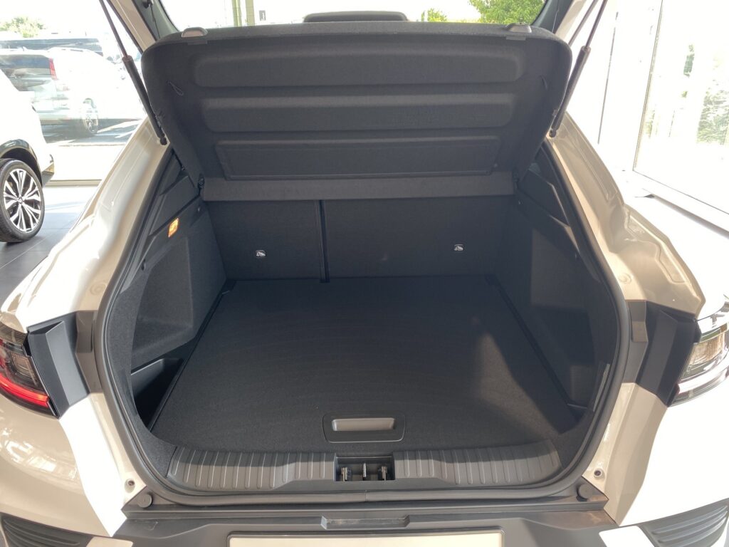 Renault Arkana Exposé-Bild 19