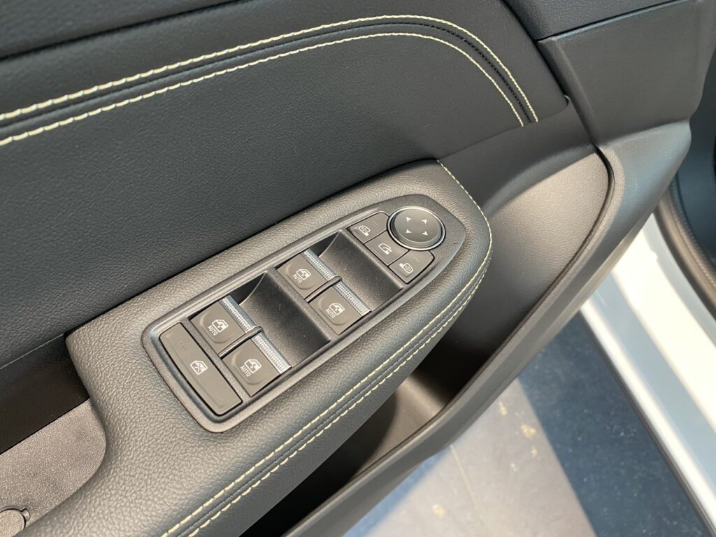 Renault Arkana Exposé-Bild 24