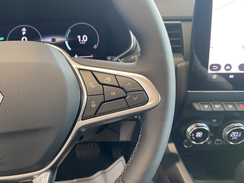 Renault Arkana Exposé-Bild 28