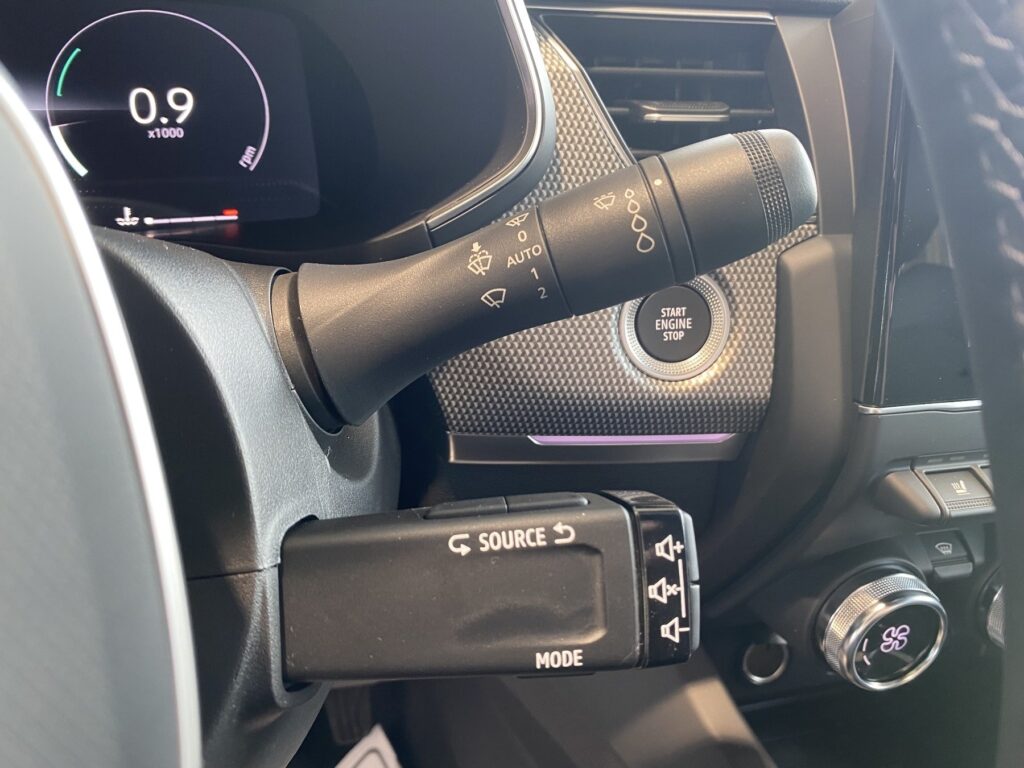 Renault Arkana Exposé-Bild 32