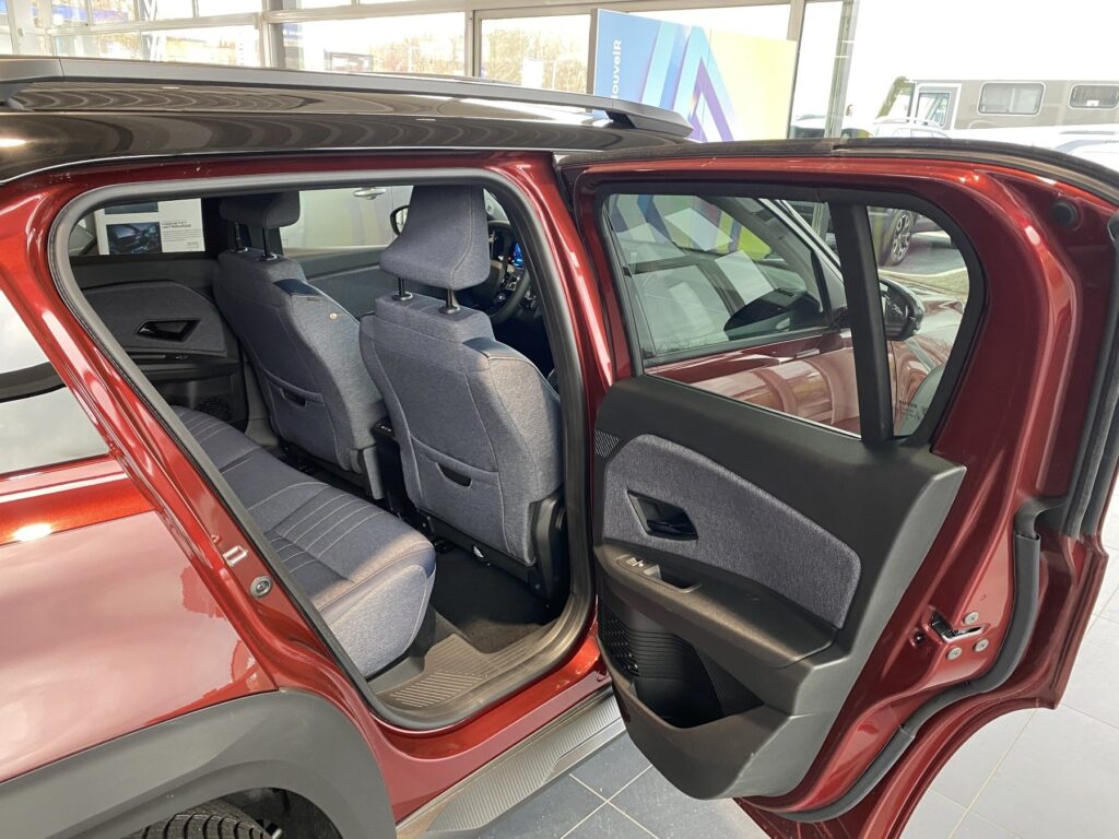 Renault R 4 Exposé-Bild 9