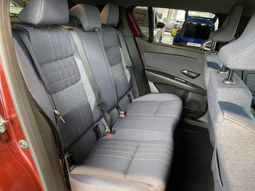 Renault R 4 Exposé-Bild 10