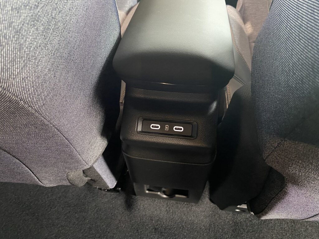 Renault R 4 Exposé-Bild 11