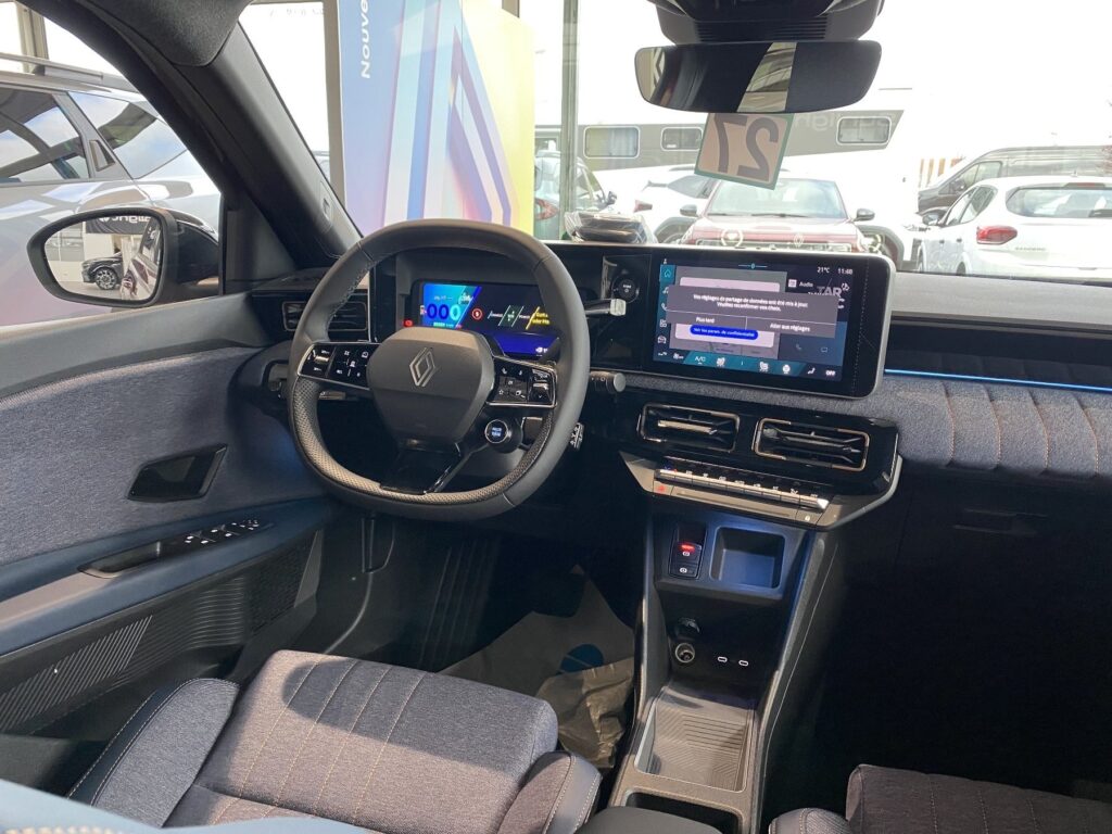 Renault R 4 Exposé-Bild 12