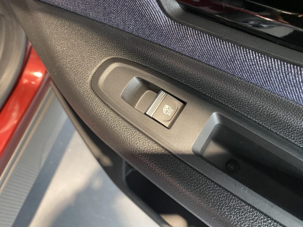 Renault R 4 Exposé-Bild 13