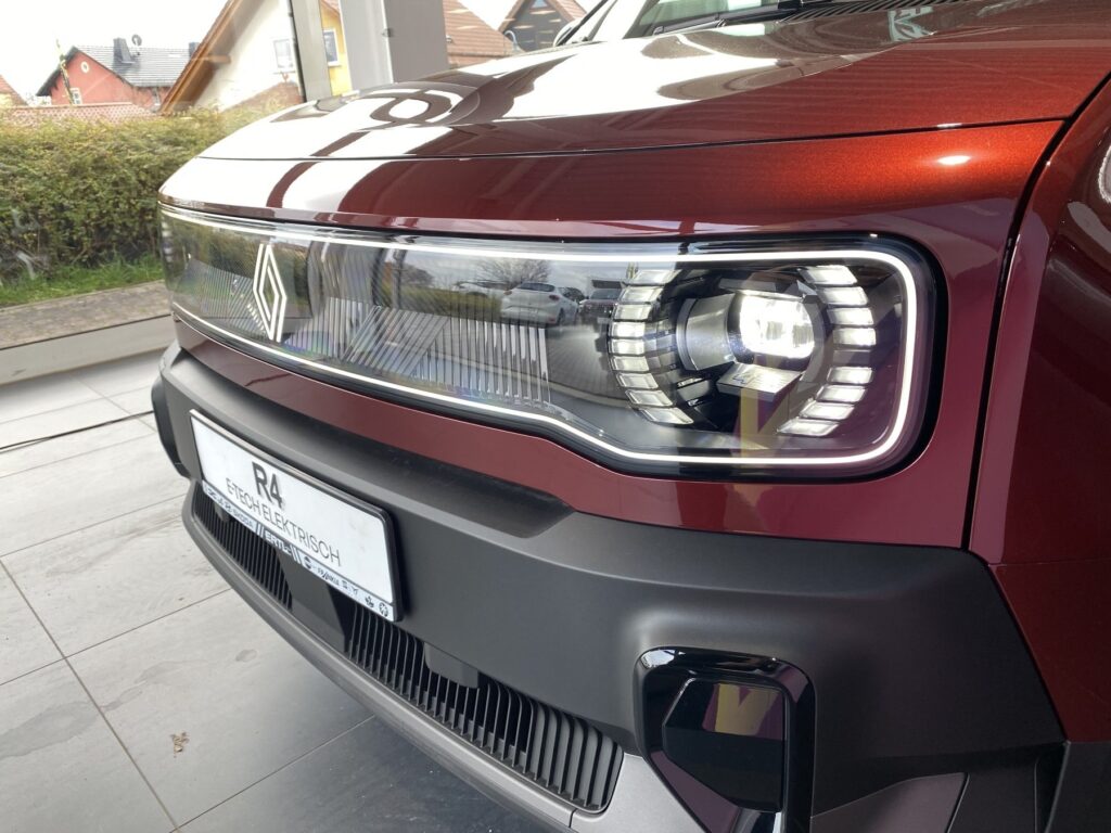 Renault R 4 Exposé-Bild 40