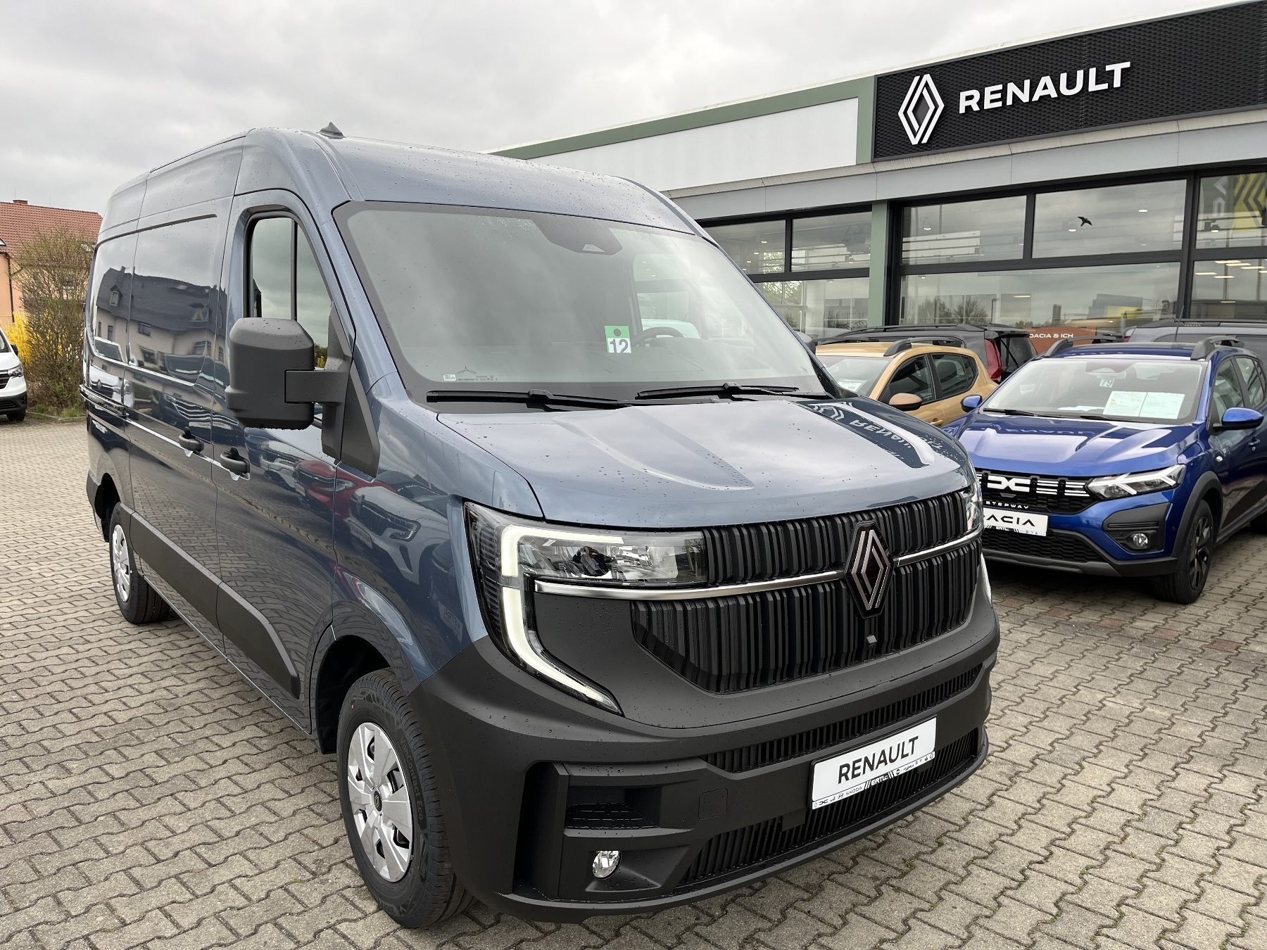Renault Master Kasten extra L2H2 3,5t Blue dCi 150