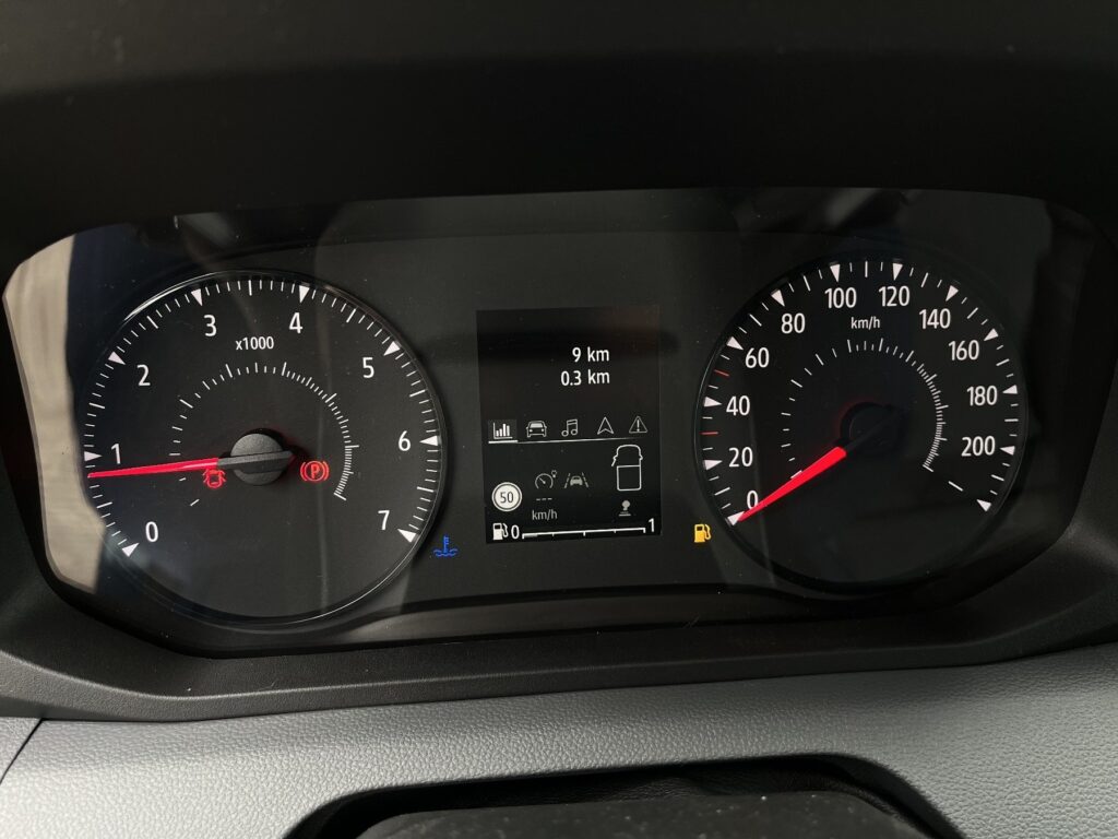 Renault Master Exposé-Bild 15