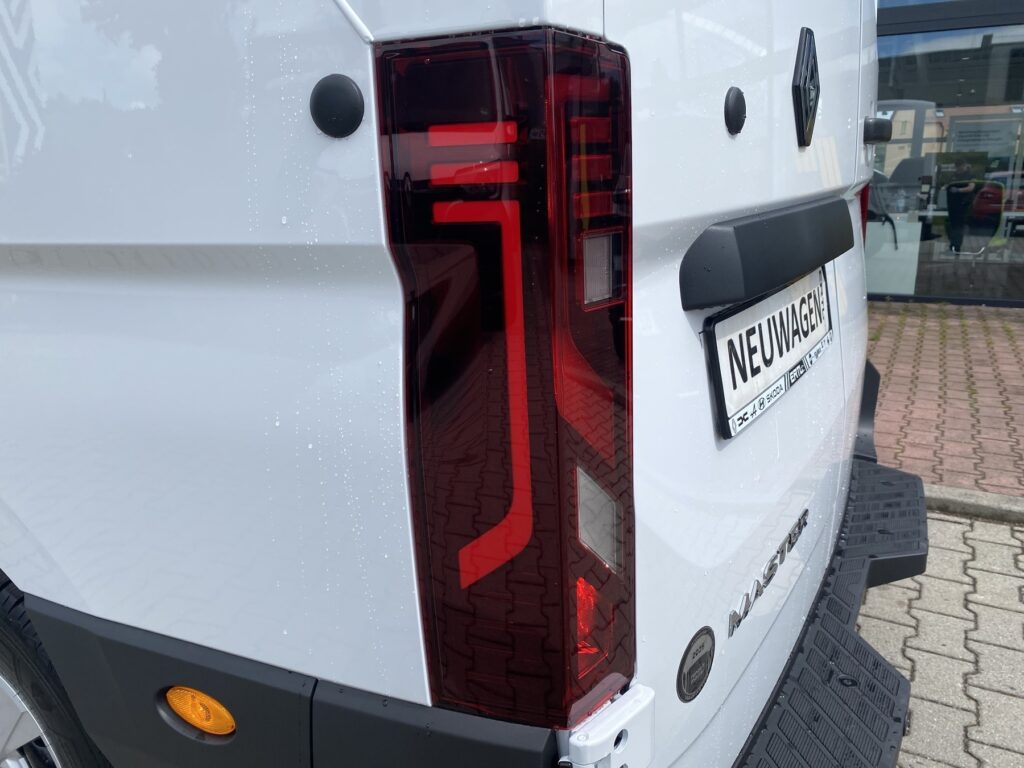 Renault Master Exposé-Bild 16
