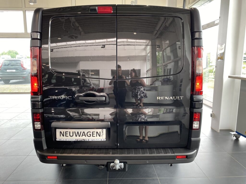 Renault Trafic Exposé-Bild 12