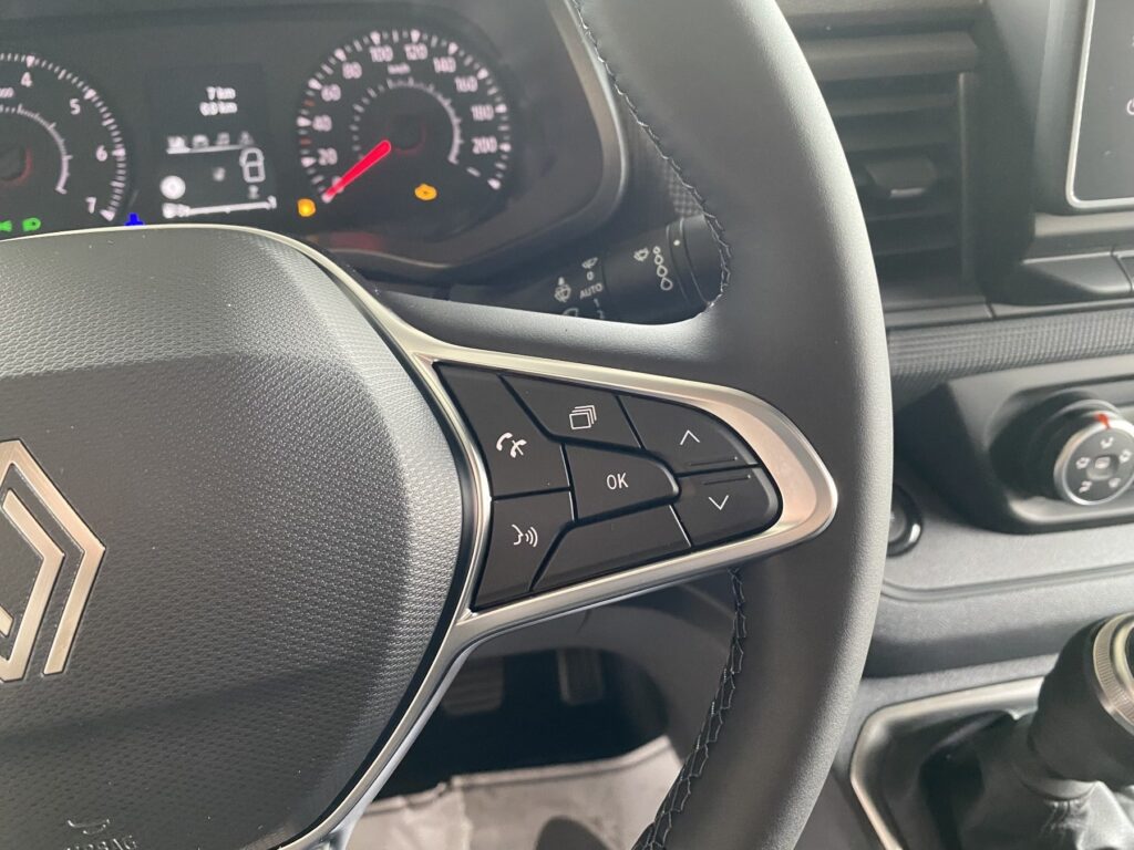 Renault Trafic Exposé-Bild 22