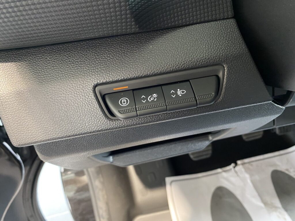 Renault Trafic Exposé-Bild 32