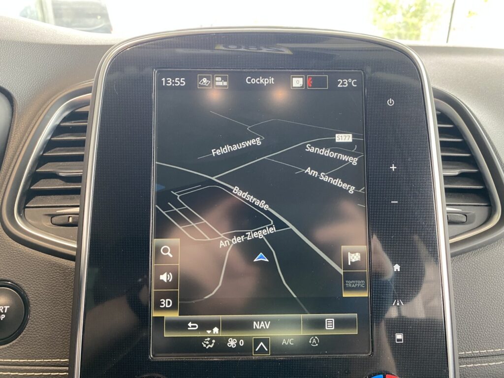 Renault Scenic Exposé-Bild 28