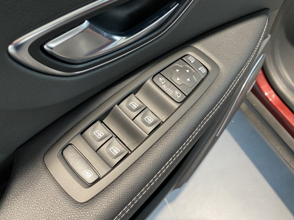 Renault Scenic Exposé-Bild 19