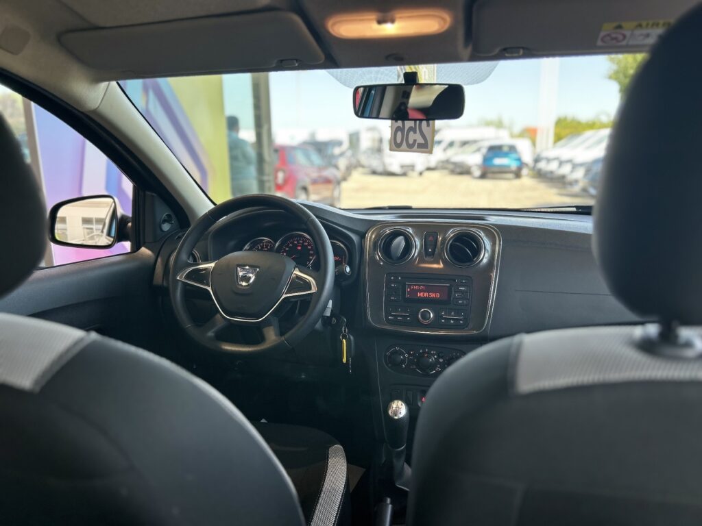 Dacia Sandero Exposé-Bild 13