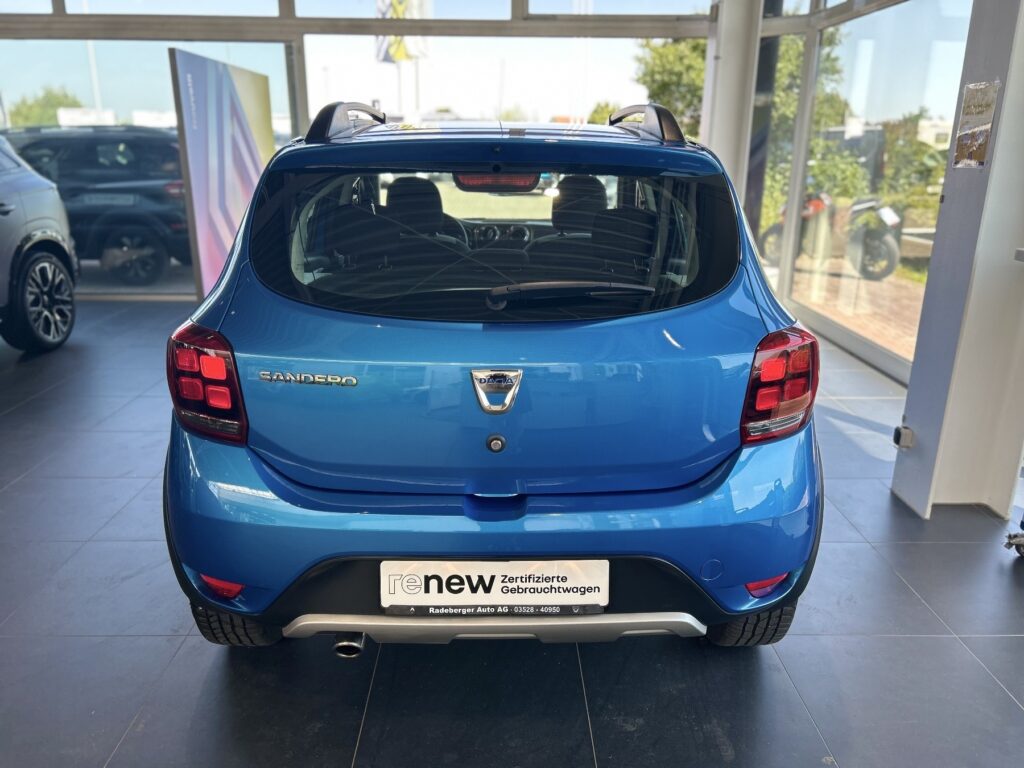 Dacia Sandero Exposé-Bild 15