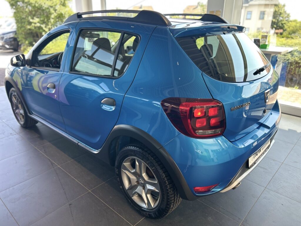 Dacia Sandero Exposé-Bild 16
