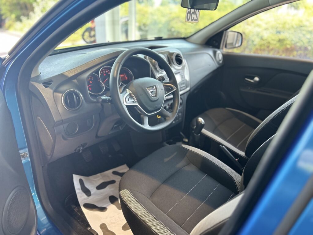 Dacia Sandero Exposé-Bild 19