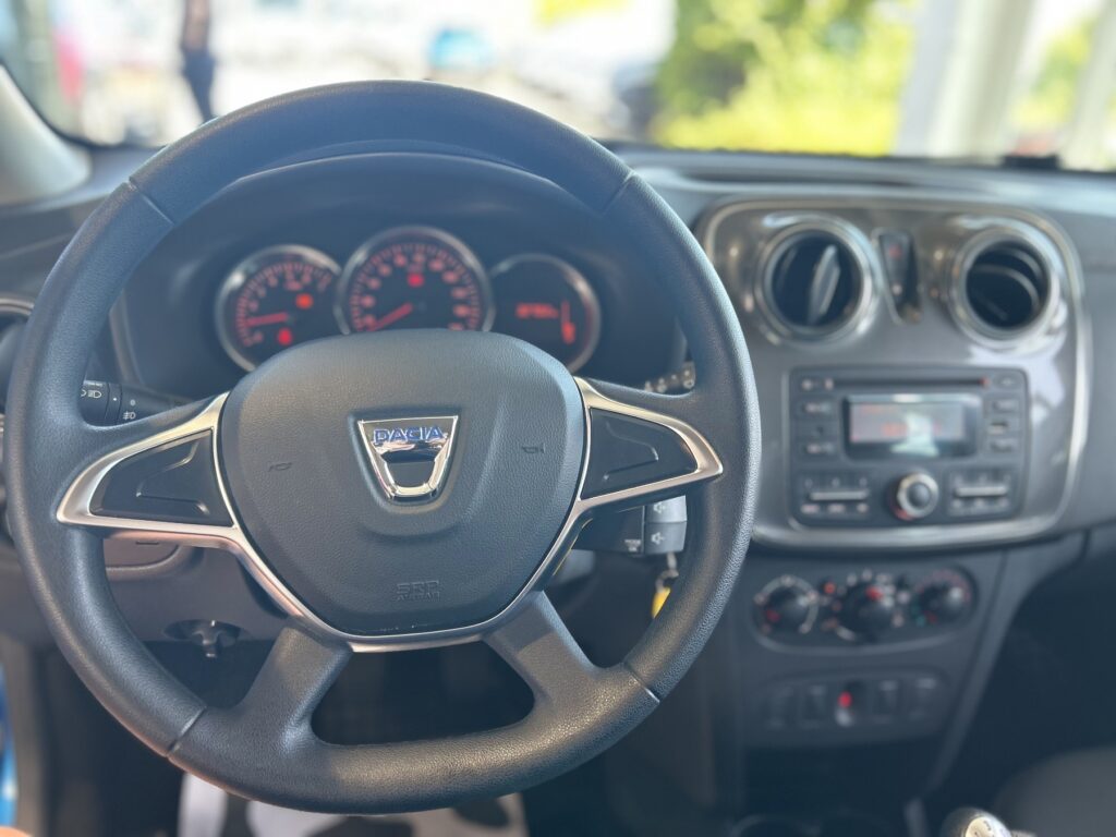 Dacia Sandero Exposé-Bild 20