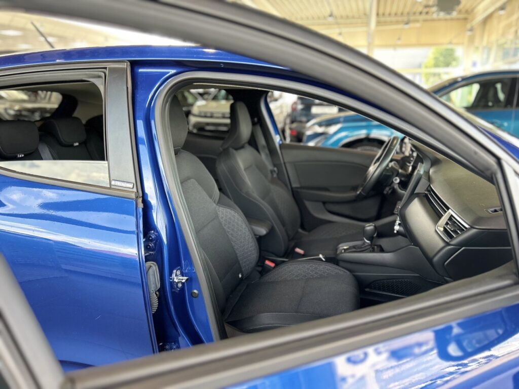 Renault Clio Exposé-Bild 5