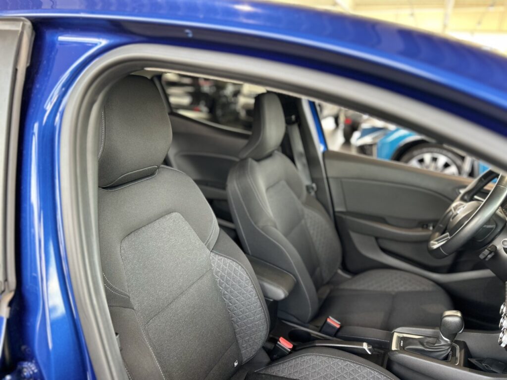 Renault Clio Exposé-Bild 7