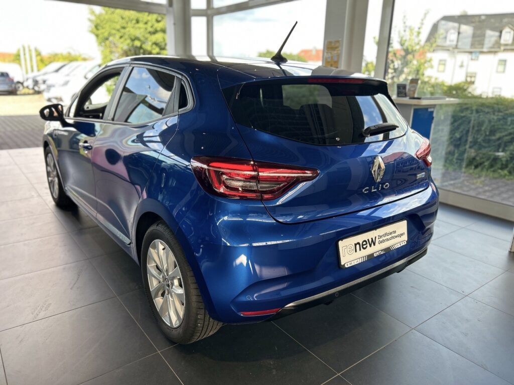 Renault Clio Exposé-Bild 12