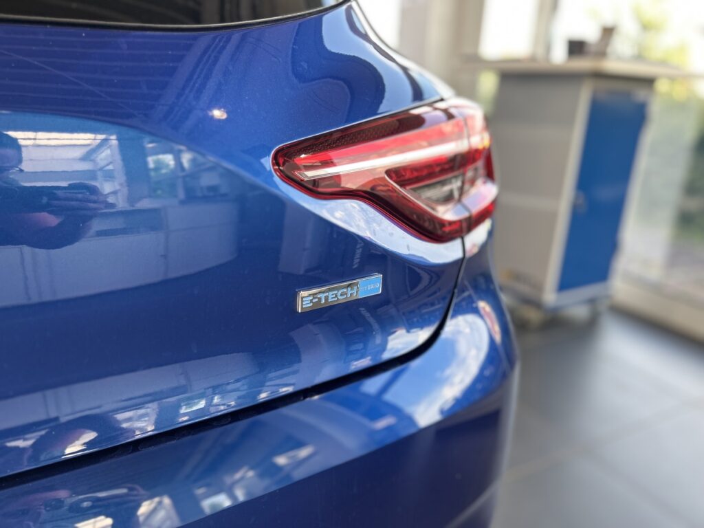 Renault Clio Exposé-Bild 18