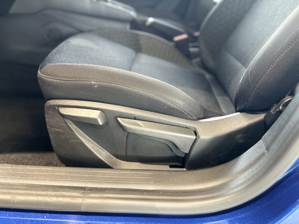Renault Clio Exposé-Bild 19