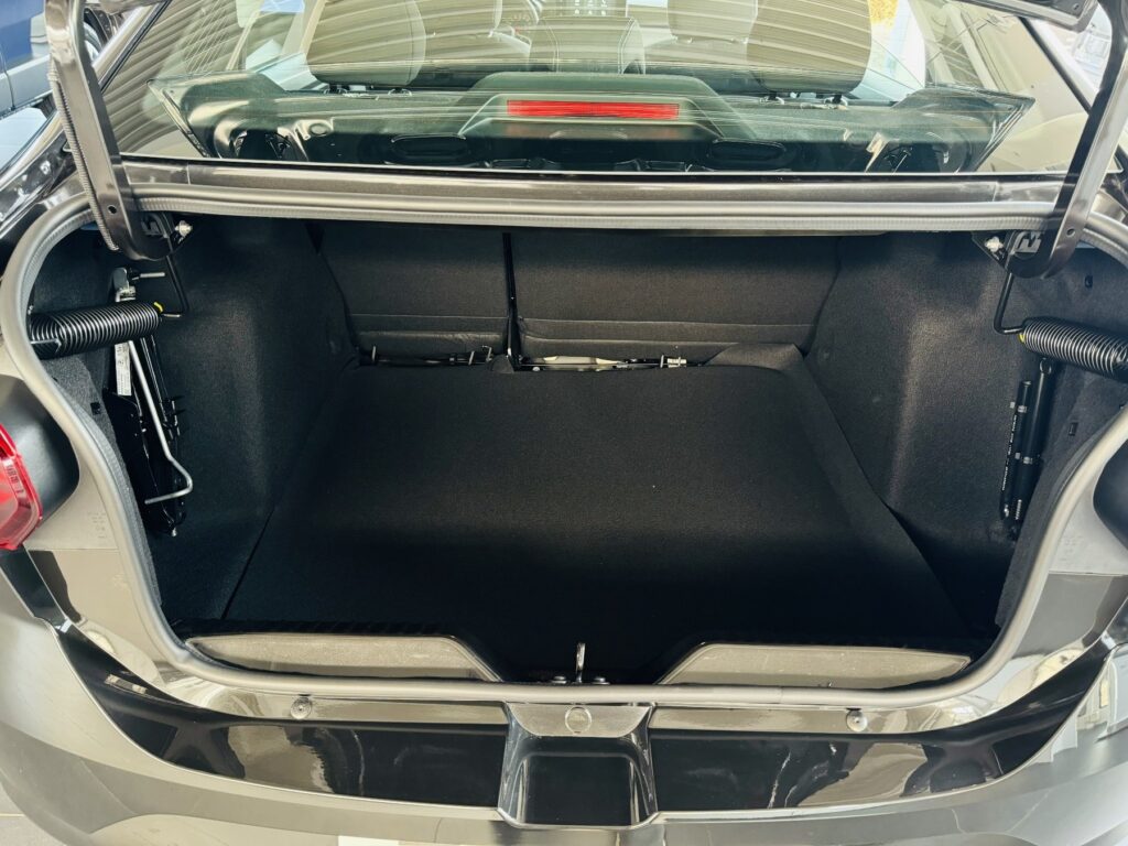 Dacia Logan Exposé-Bild 15