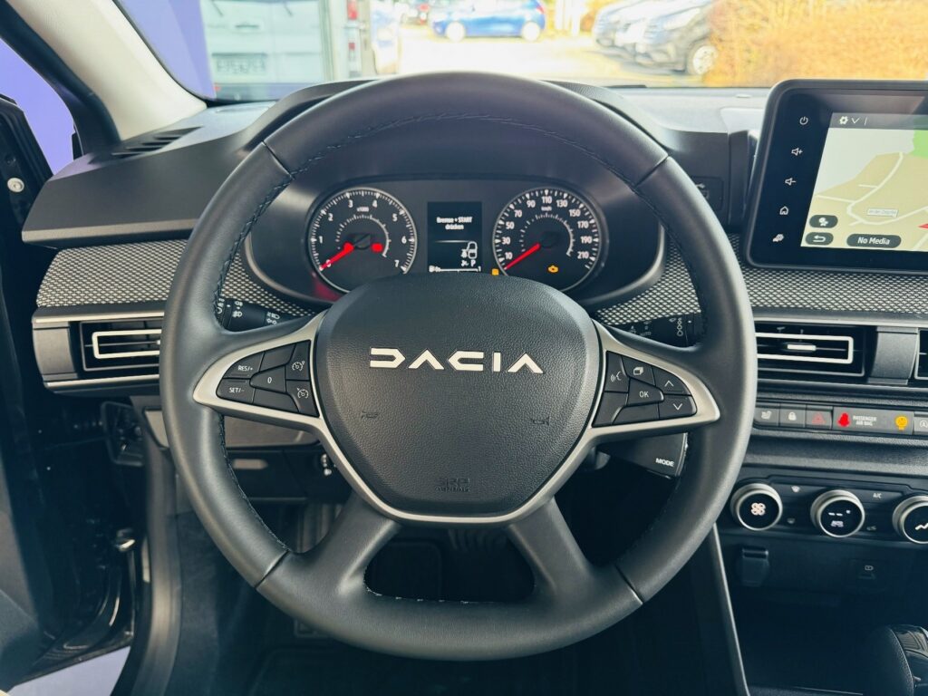Dacia Logan Exposé-Bild 18