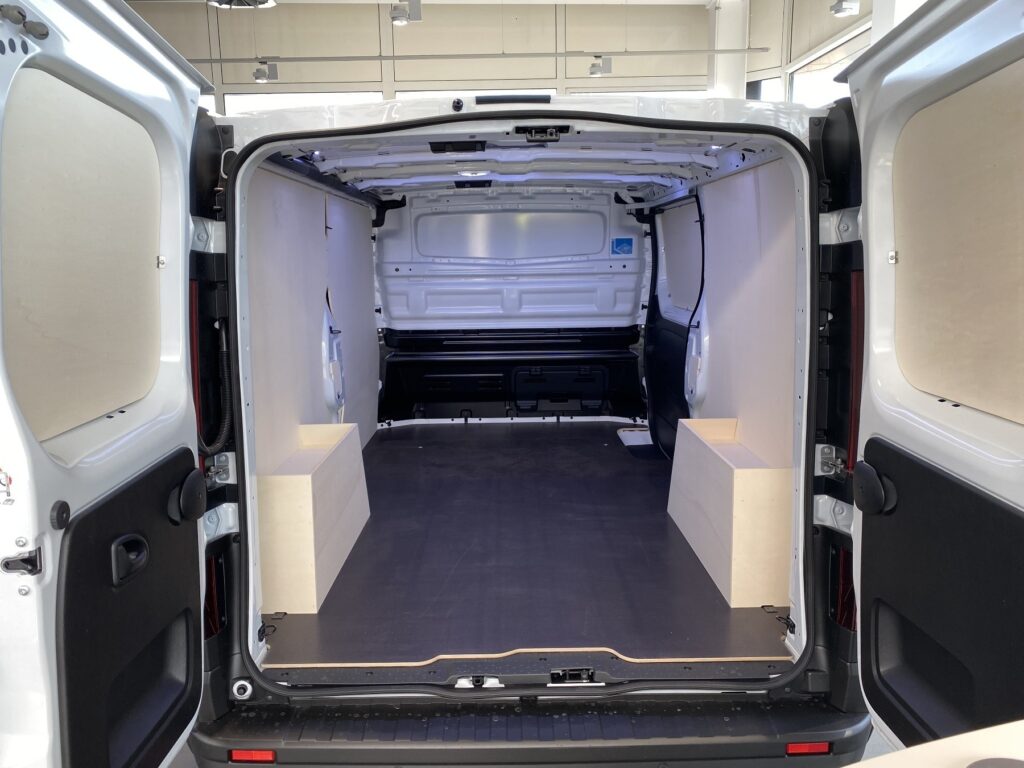 Renault Trafic Exposé-Bild 13