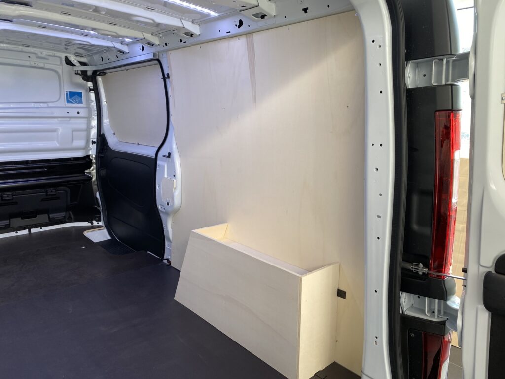 Renault Trafic Exposé-Bild 15