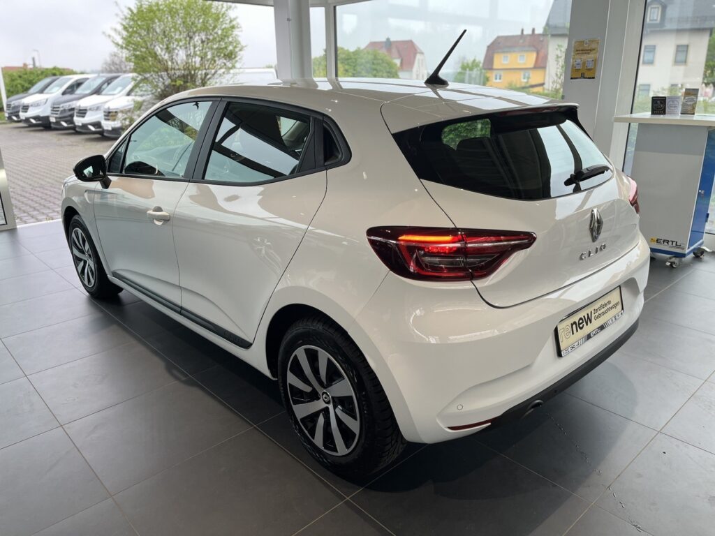 Renault Clio Exposé-Bild 14
