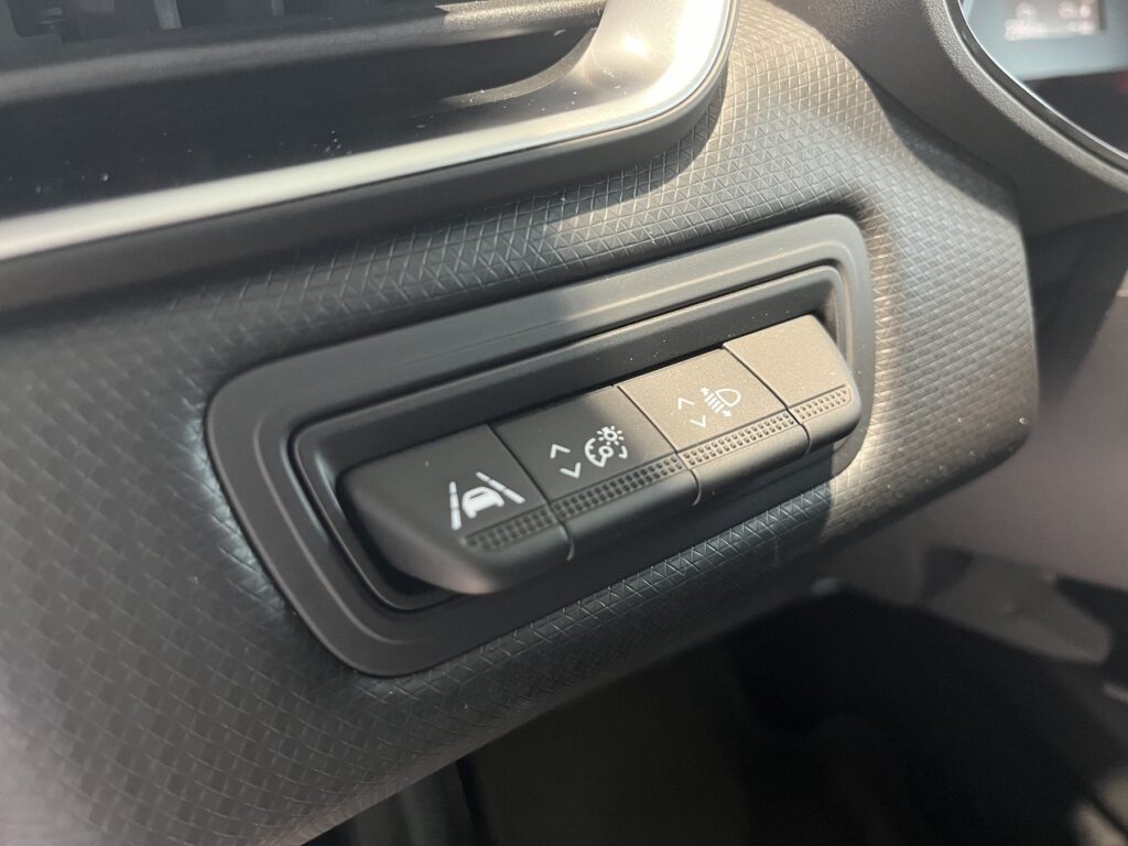 Renault Clio Exposé-Bild 18