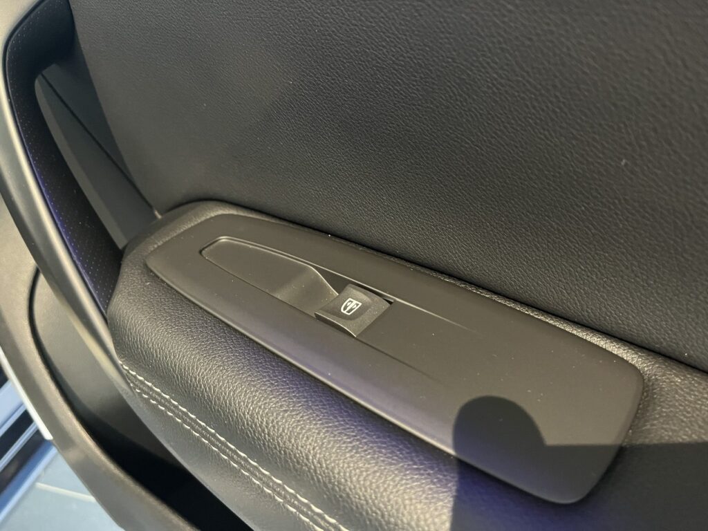 Renault Megane Exposé-Bild 3