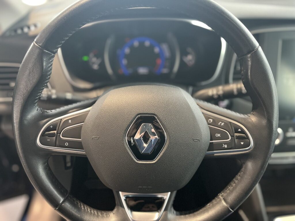 Renault Megane Exposé-Bild 17