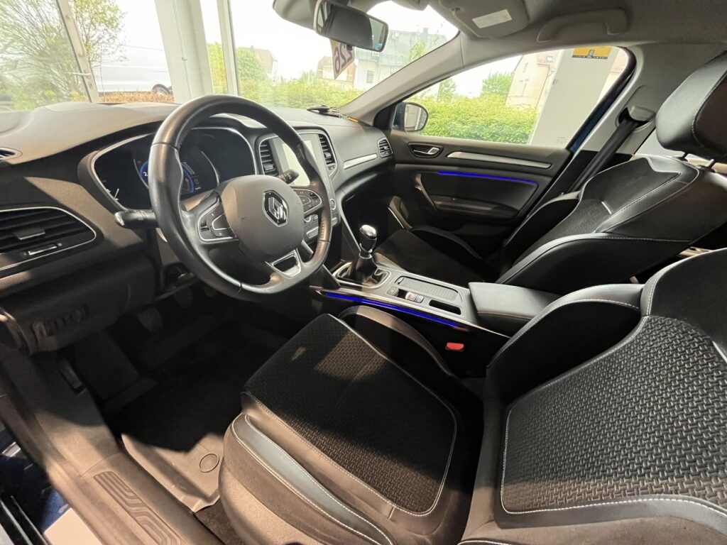 Renault Megane Exposé-Bild 18